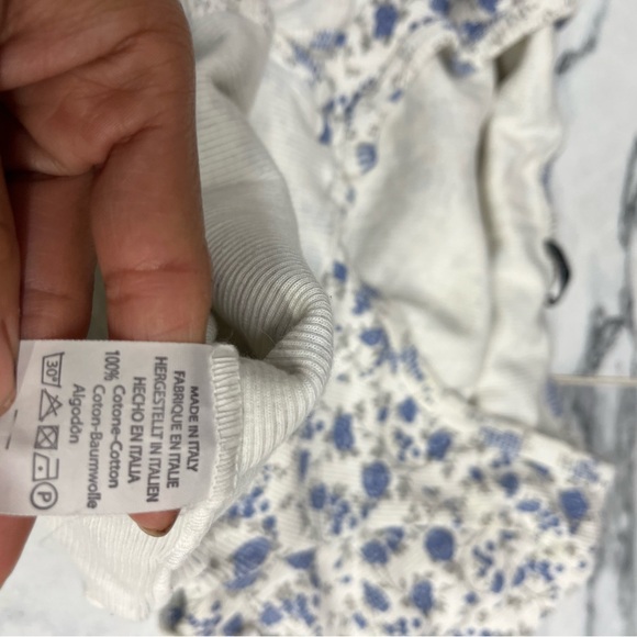 Floral Button-Up Top - Picture 2 of 3